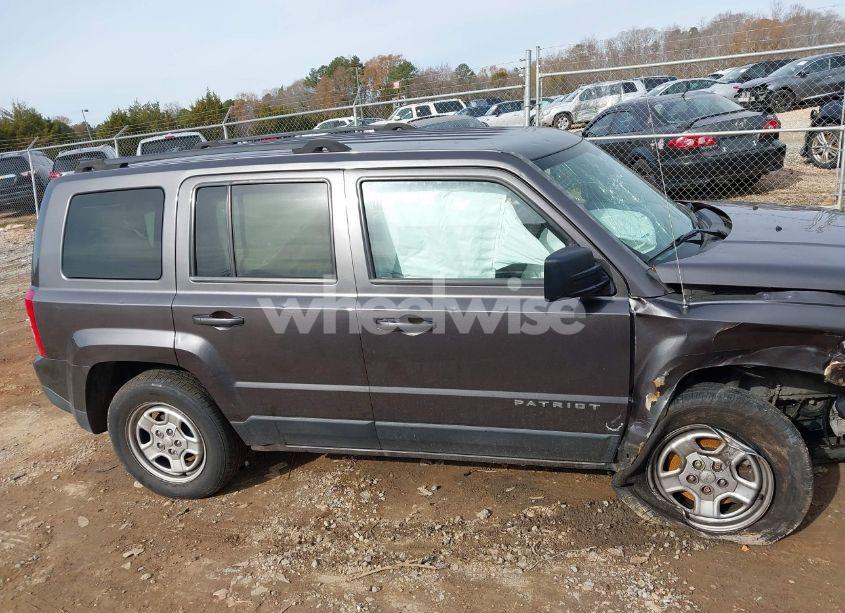 Photo 13 of 2016 Jeep Patriot SPORT (VIN 1C4NJPBB7GD547067)