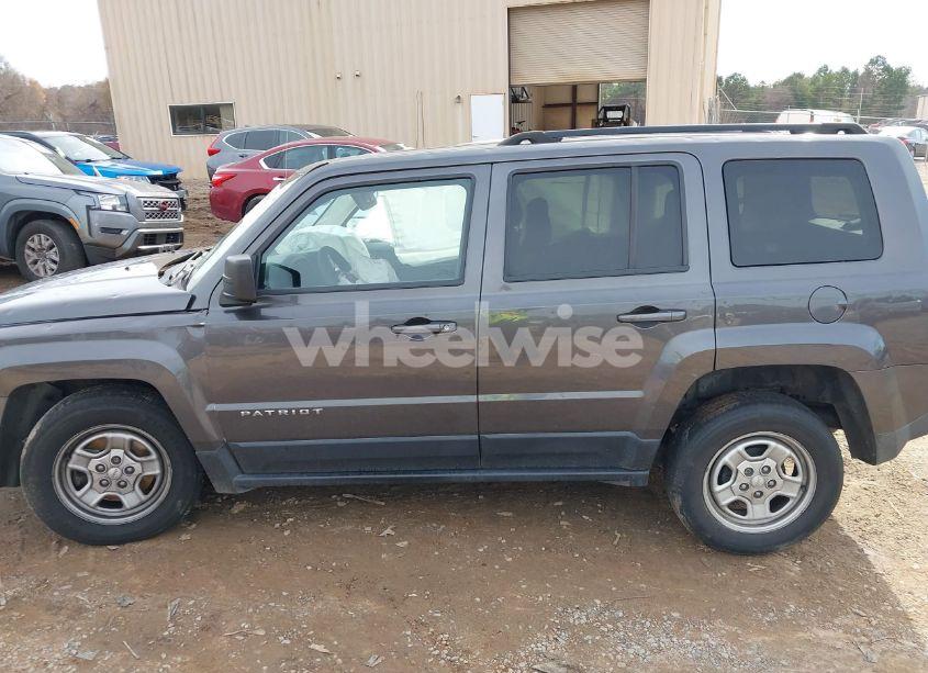 Photo 14 of 2016 Jeep Patriot SPORT (VIN 1C4NJPBB7GD547067)