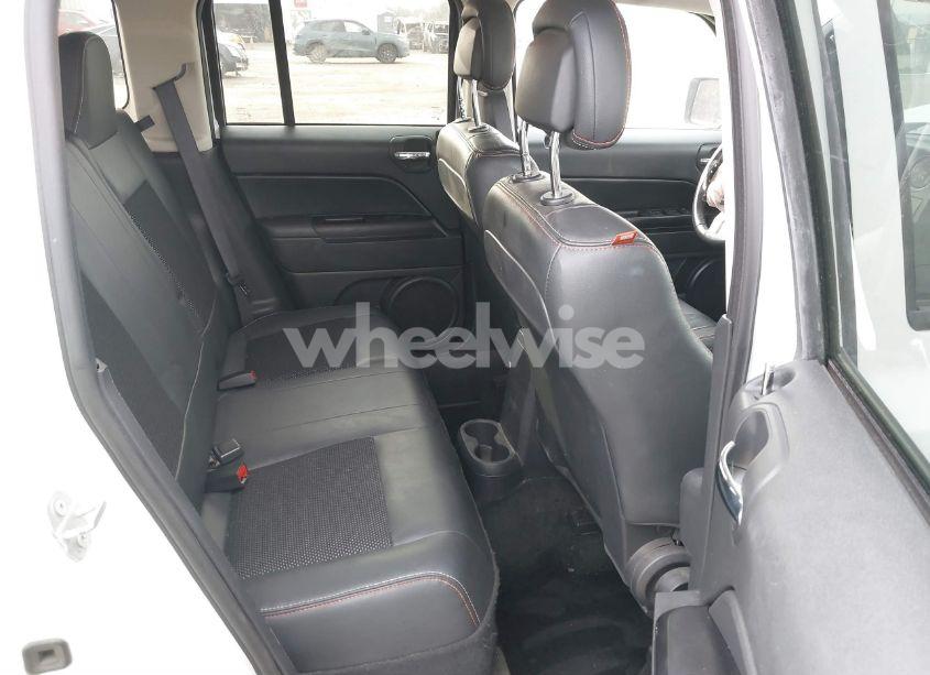 Photo 8 of 2016 Jeep Patriot 75TH ANNIVERSARY (VIN 1C4NJPBB7GD789096)