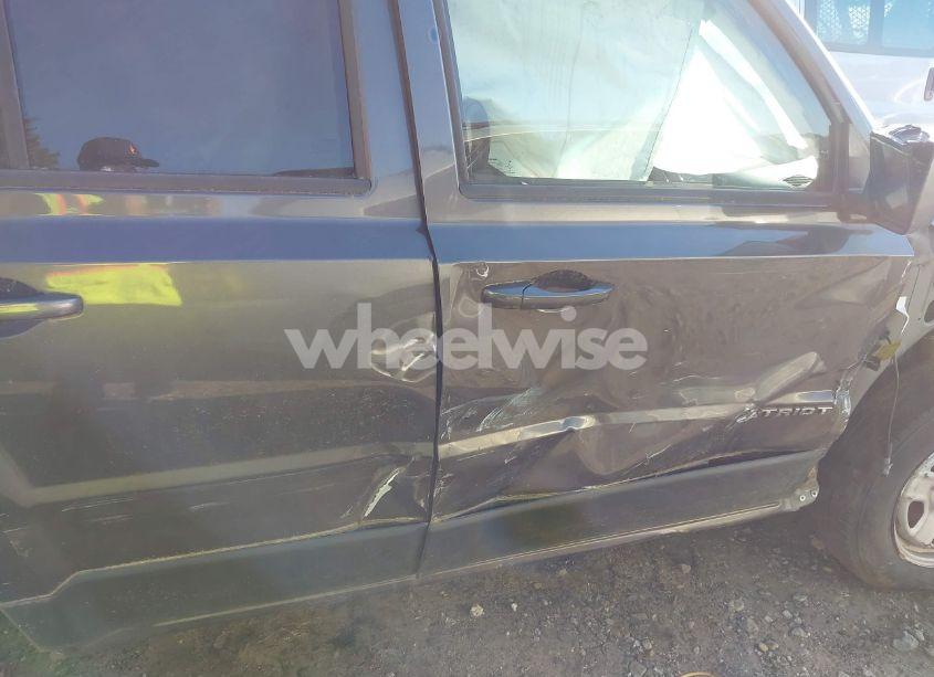 Photo 14 of 2015 Jeep Patriot SPORT (VIN 1C4NJPBB8FD149767)