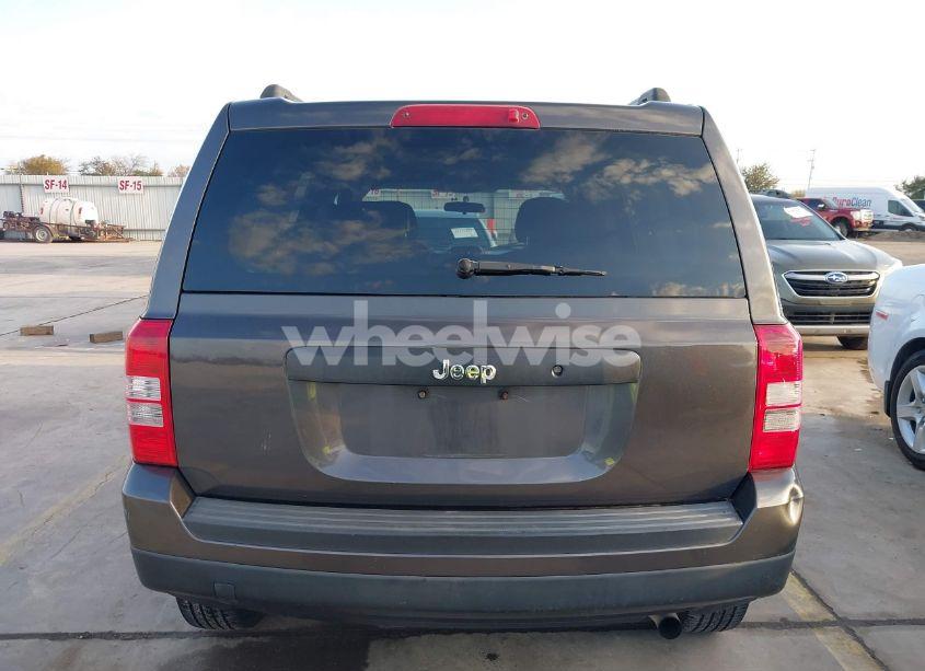Photo 16 of 2015 Jeep Patriot SPORT (VIN 1C4NJPBB8FD203794)