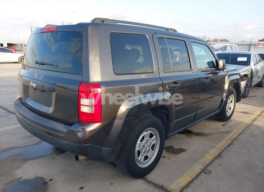 Photo 4 of 2015 Jeep Patriot SPORT (VIN 1C4NJPBB8FD203794)