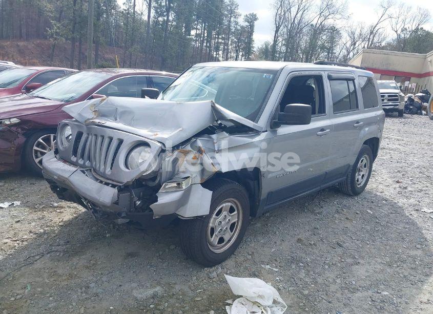 Photo 2 of 2015 Jeep Patriot SPORT (VIN 1C4NJPBB8FD298101)