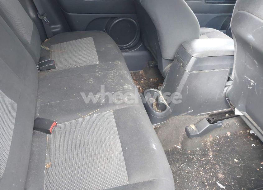 Photo 8 of 2015 Jeep Patriot SPORT (VIN 1C4NJPBB8FD298101)