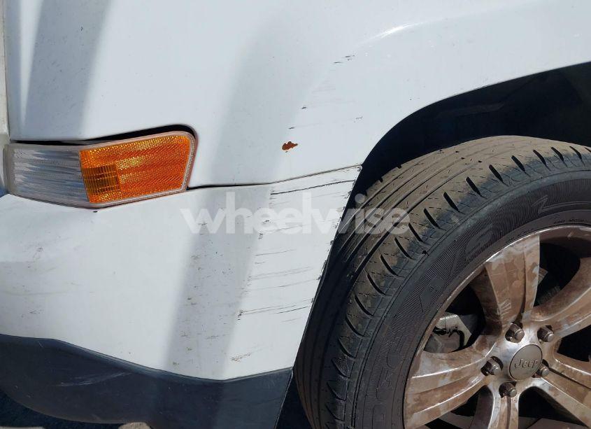 Photo 13 of 2015 Jeep Patriot SPORT (VIN 1C4NJPBB8FD402098)