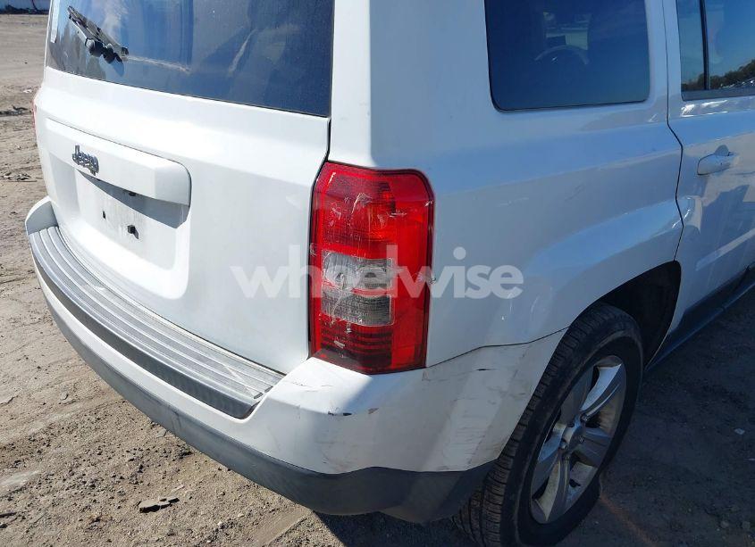 Photo 16 of 2015 Jeep Patriot SPORT (VIN 1C4NJPBB8FD402098)