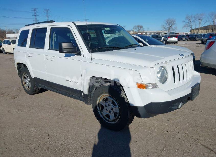 2015 Jeep Patriot SPORT (VIN 1C4NJPBB8FD413845) main photo