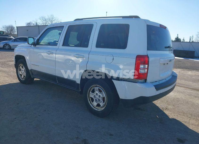 Photo 3 of 2015 Jeep Patriot SPORT (VIN 1C4NJPBB8FD413845)