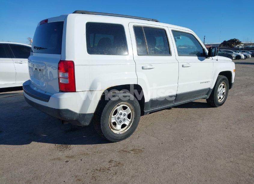 Photo 4 of 2015 Jeep Patriot SPORT (VIN 1C4NJPBB8FD413845)