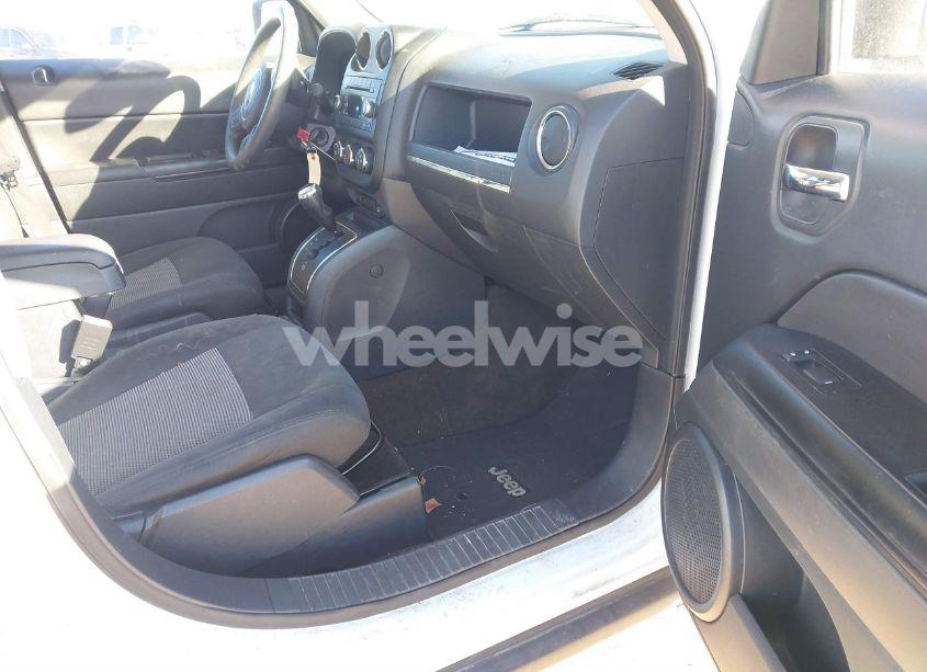 Photo 5 of 2015 Jeep Patriot SPORT (VIN 1C4NJPBB8FD413845)