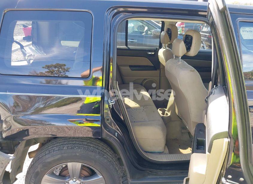 Photo 8 of 2016 Jeep Patriot SPORT (VIN 1C4NJPBB8GD554402)