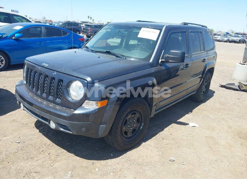 Photo 2 of 2016 Jeep Patriot SPORT (VIN 1C4NJPBB8GD562659)