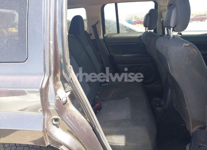 Photo 8 of 2016 Jeep Patriot SPORT (VIN 1C4NJPBB8GD562659)