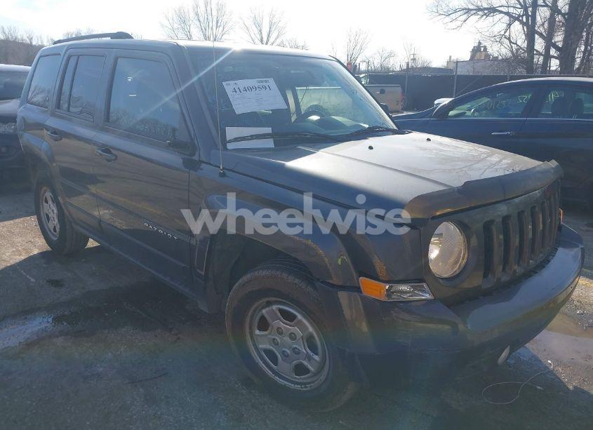 2016 Jeep Patriot SPORT (VIN 1C4NJPBB8GD601847) main photo