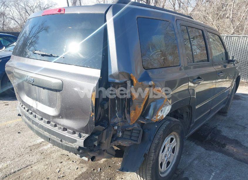 Photo 4 of 2016 Jeep Patriot SPORT (VIN 1C4NJPBB8GD601847)