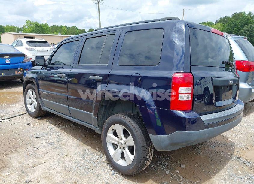 Photo 3 of 2016 Jeep Patriot SPORT (VIN 1C4NJPBB8GD681974)