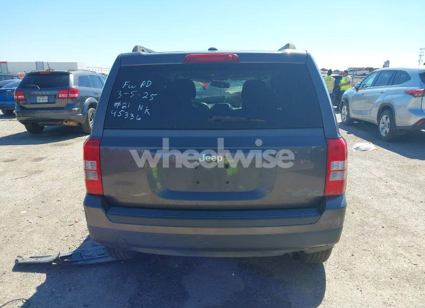 Photo 15 of 2016 Jeep Patriot SPORT (VIN 1C4NJPBB8GD711393)