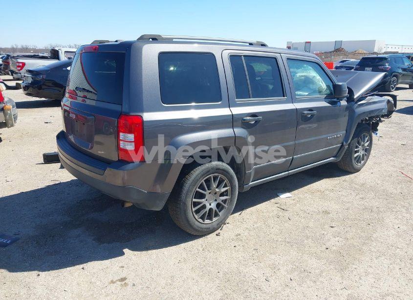 Photo 4 of 2016 Jeep Patriot SPORT (VIN 1C4NJPBB8GD711393)