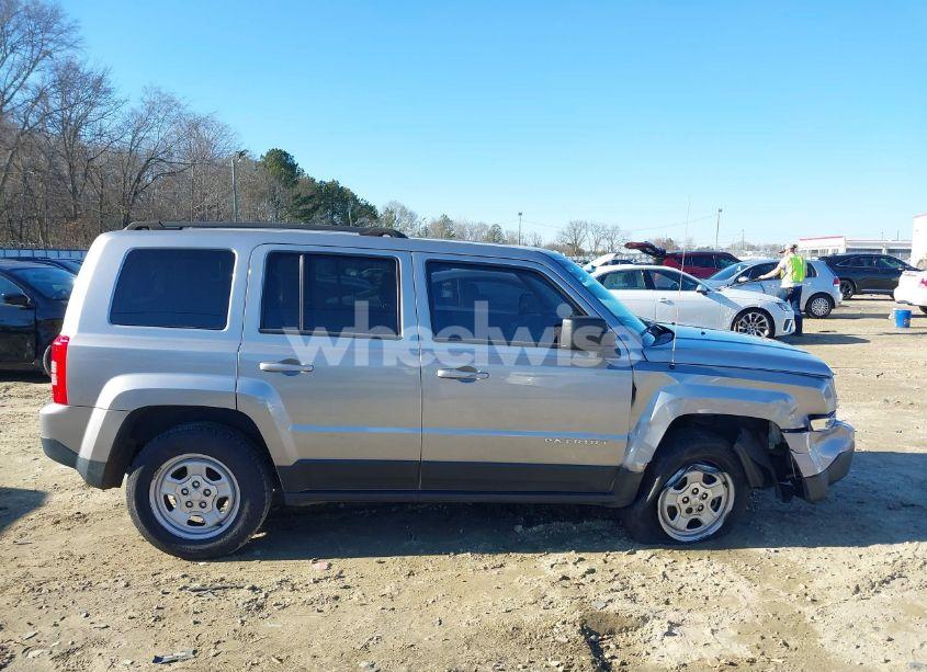 Photo 13 of 2016 Jeep Patriot SPORT (VIN 1C4NJPBB8GD718148)