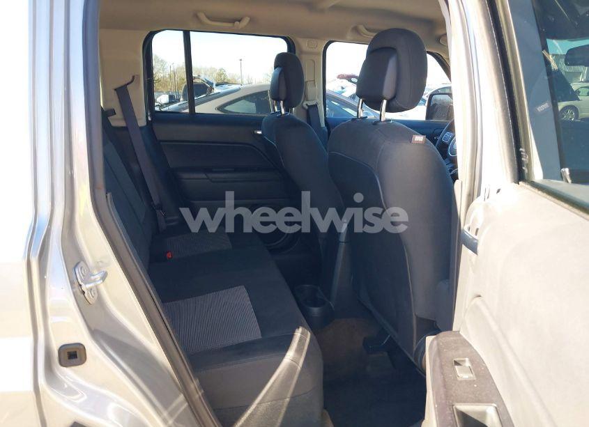 Photo 8 of 2016 Jeep Patriot SPORT (VIN 1C4NJPBB8GD718148)