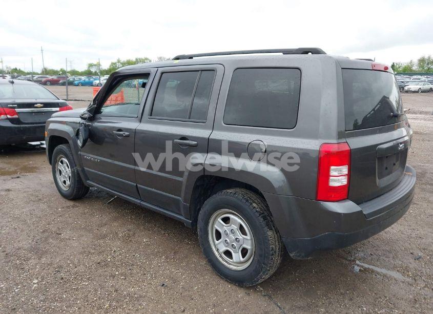 Photo 3 of 2016 Jeep Patriot SPORT (VIN 1C4NJPBB8GD738433)