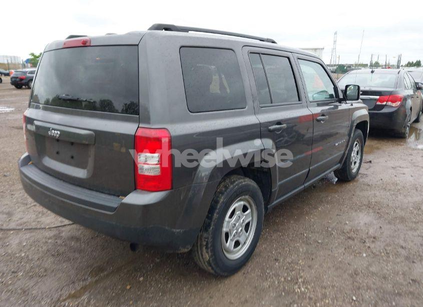 Photo 4 of 2016 Jeep Patriot SPORT (VIN 1C4NJPBB8GD738433)