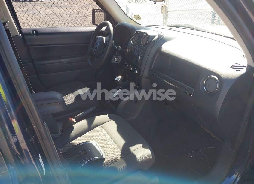 Photo 5 of 2012 Jeep Patriot SPORT (VIN 1C4NJPBB9CD674445)