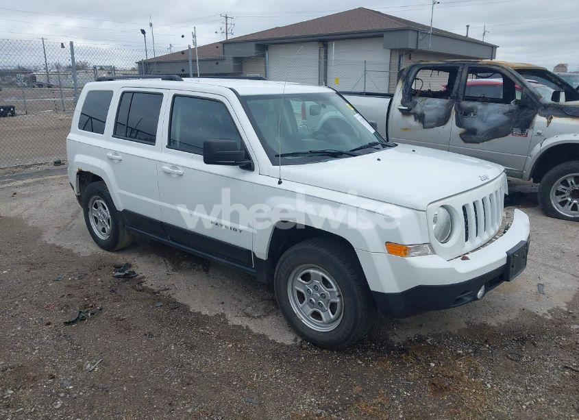 2016 Jeep Patriot SPORT (VIN 1C4NJPBB9GD738411) main photo