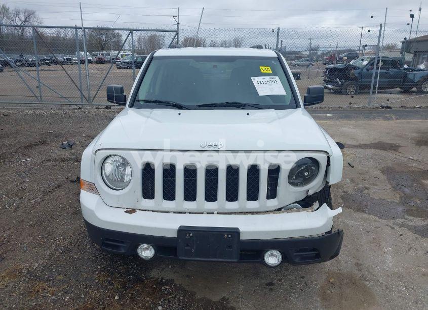 Photo 12 of 2016 Jeep Patriot SPORT (VIN 1C4NJPBB9GD738411)