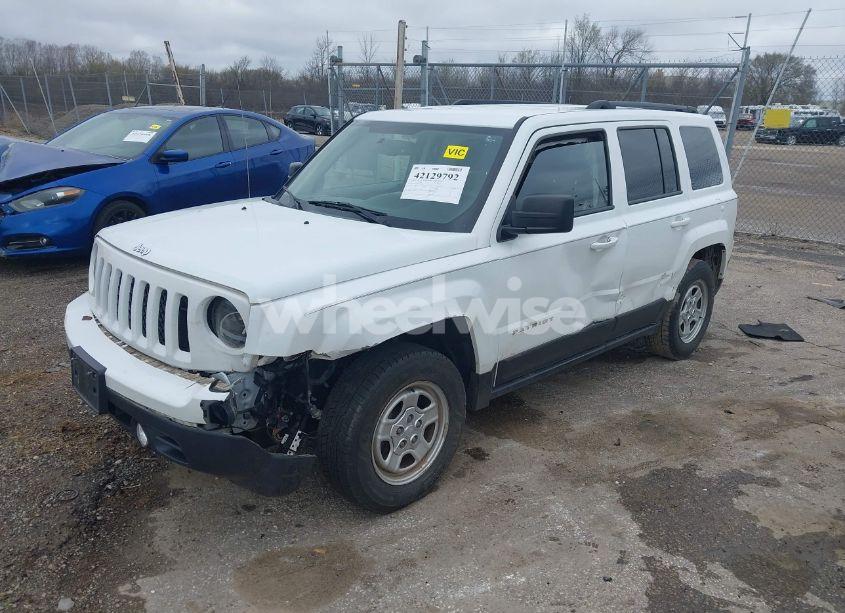 Photo 2 of 2016 Jeep Patriot SPORT (VIN 1C4NJPBB9GD738411)