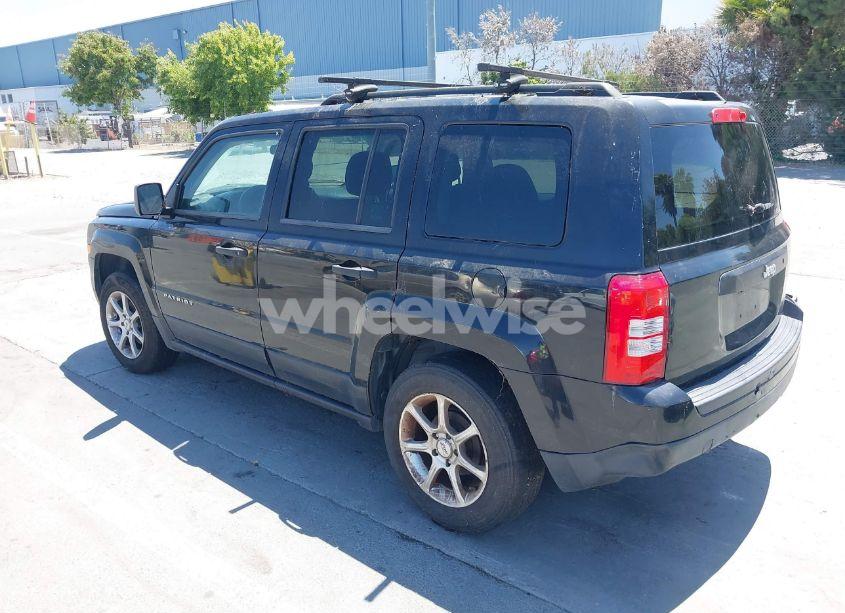 Photo 3 of 2014 Jeep Patriot SPORT (VIN 1C4NJPBBXED511001)