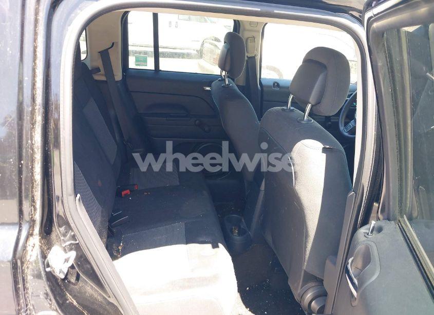 Photo 8 of 2014 Jeep Patriot SPORT (VIN 1C4NJPBBXED511001)