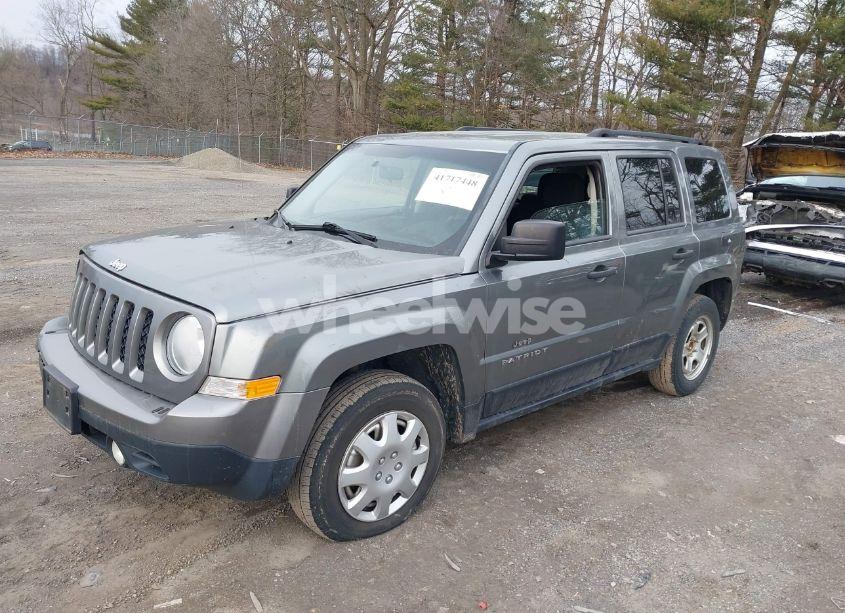 Photo 2 of 2014 Jeep Patriot SPORT (VIN 1C4NJPBBXED533404)