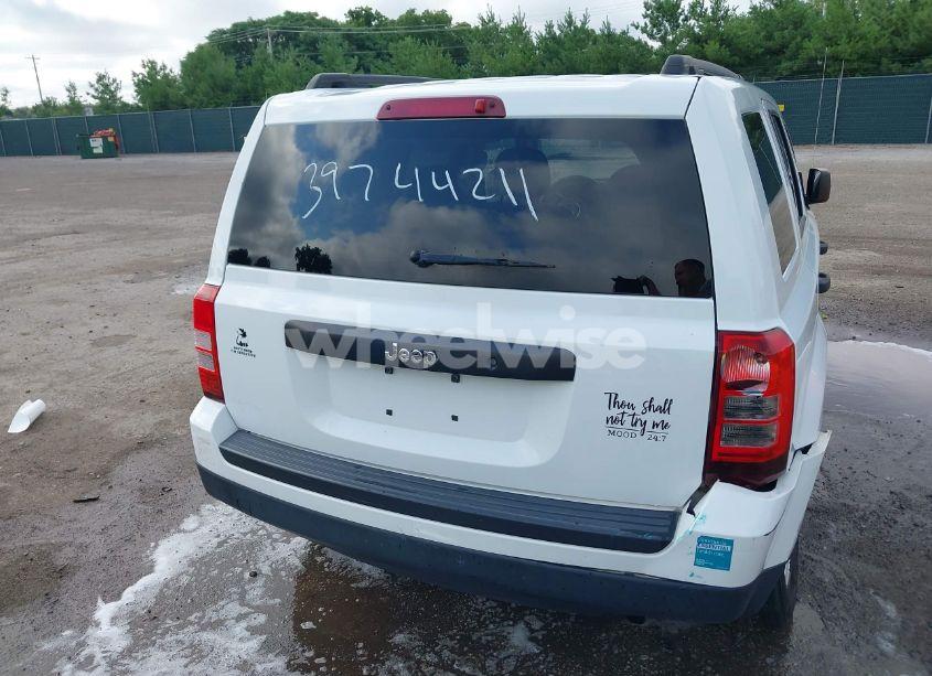 Photo 16 of 2014 Jeep Patriot SPORT (VIN 1C4NJPBBXED618291)