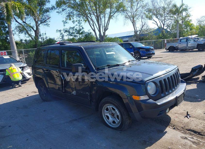 2014 Jeep Patriot SPORT (VIN 1C4NJPBBXED911558) main photo