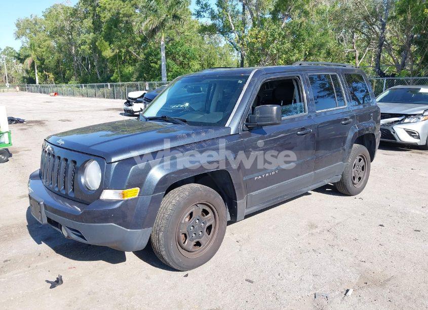 Photo 2 of 2014 Jeep Patriot SPORT (VIN 1C4NJPBBXED911558)