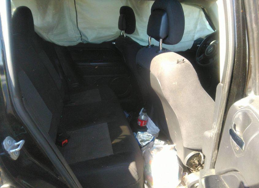 Photo 8 of 2015 Jeep Patriot SPORT (VIN 1C4NJPBBXFD398250)