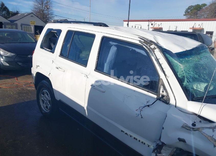 Photo 13 of 2015 Jeep Patriot SPORT (VIN 1C4NJPBBXFD431022)