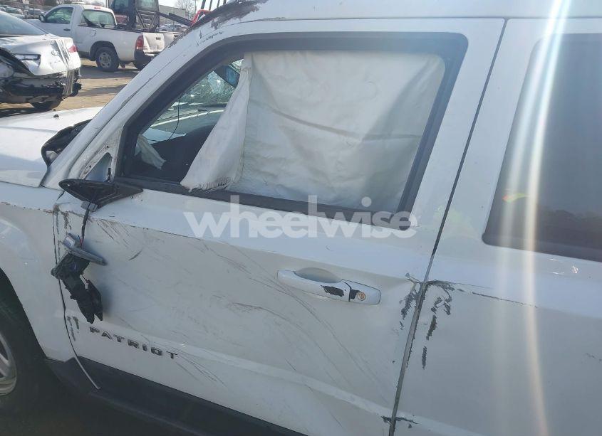 Photo 19 of 2015 Jeep Patriot SPORT (VIN 1C4NJPBBXFD431022)