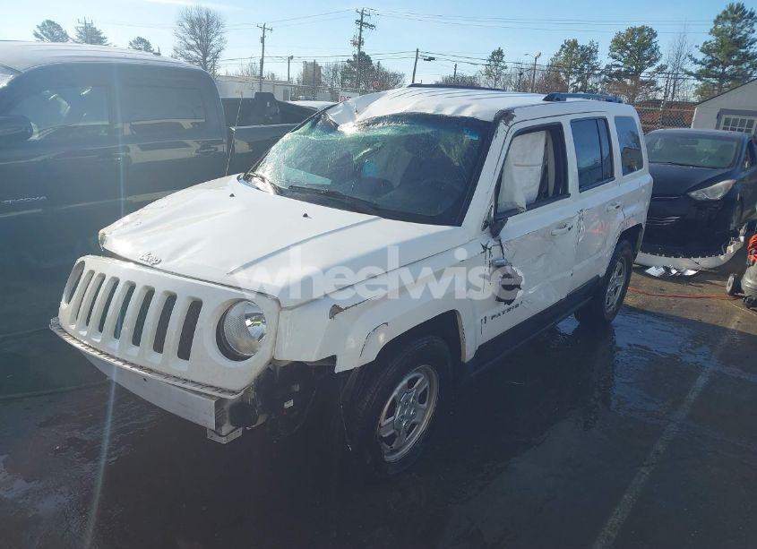 Photo 2 of 2015 Jeep Patriot SPORT (VIN 1C4NJPBBXFD431022)
