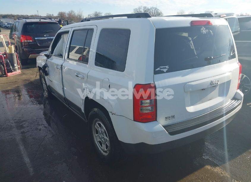 Photo 3 of 2015 Jeep Patriot SPORT (VIN 1C4NJPBBXFD431022)