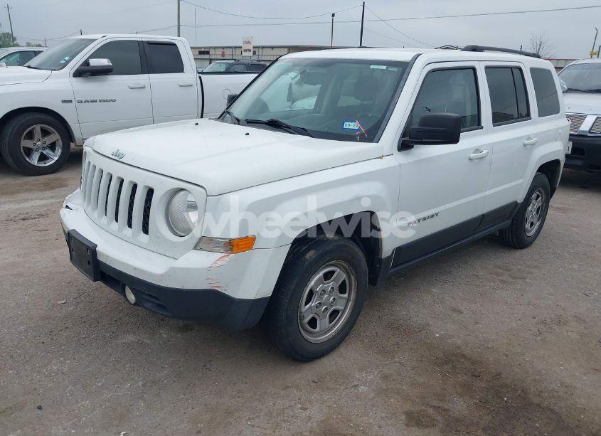 Photo 2 of 2016 Jeep Patriot SPORT (VIN 1C4NJPBBXGD562646)