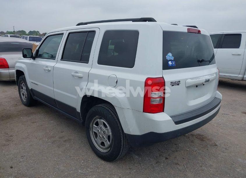 Photo 3 of 2016 Jeep Patriot SPORT (VIN 1C4NJPBBXGD562646)
