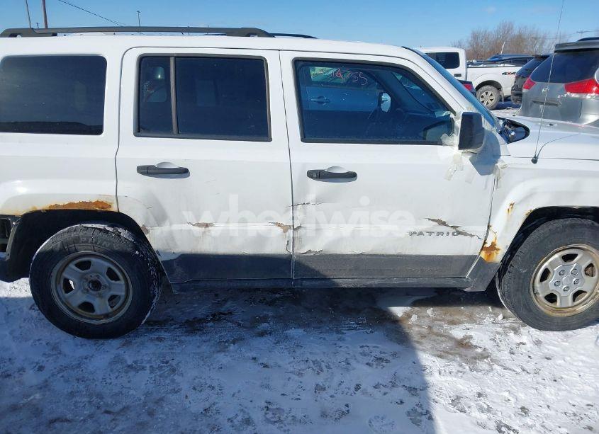 Photo 13 of 2016 Jeep Patriot SPORT (VIN 1C4NJPBBXGD650080)