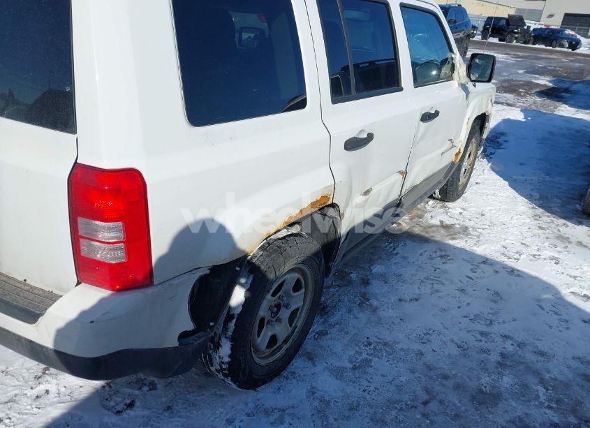 Photo 14 of 2016 Jeep Patriot SPORT (VIN 1C4NJPBBXGD650080)