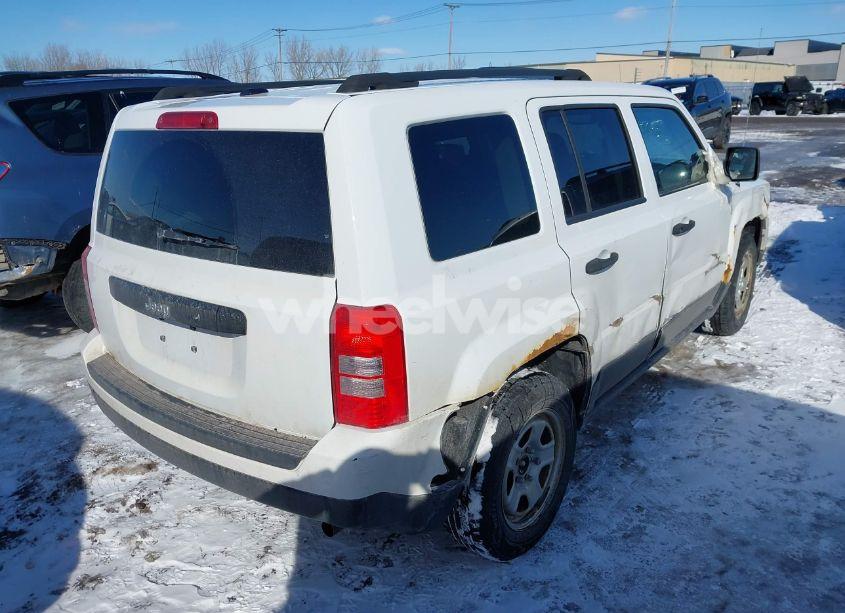 Photo 4 of 2016 Jeep Patriot SPORT (VIN 1C4NJPBBXGD650080)
