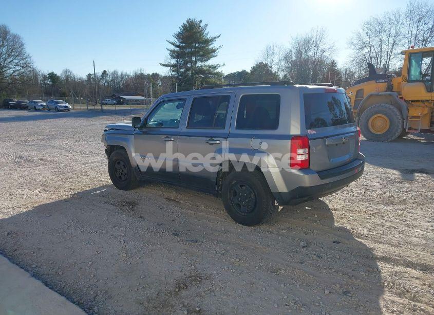 Photo 3 of 2016 Jeep Patriot SPORT (VIN 1C4NJPBBXGD677053)