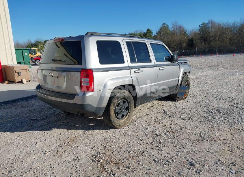 Photo 4 of 2016 Jeep Patriot SPORT (VIN 1C4NJPBBXGD677053)