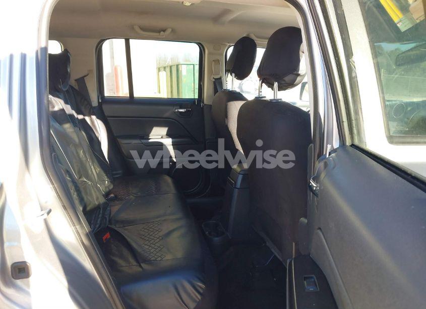 Photo 8 of 2016 Jeep Patriot SPORT (VIN 1C4NJPBBXGD677053)