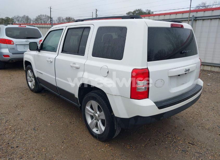 Photo 3 of 2016 Jeep Patriot SPORT (VIN 1C4NJPBBXGD699974)